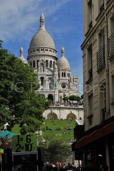 La Basílica del Sagrado Corazón de Jesús en Montmartre.