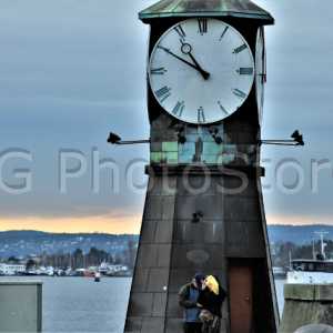 Reloj del puerto de Oslo