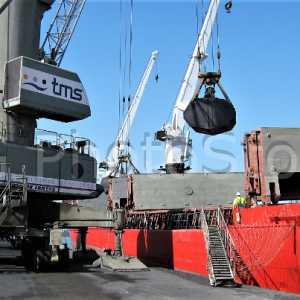 Loading of 6000 mt of petroleum coke at the port of Valencia in less than 24 hrs