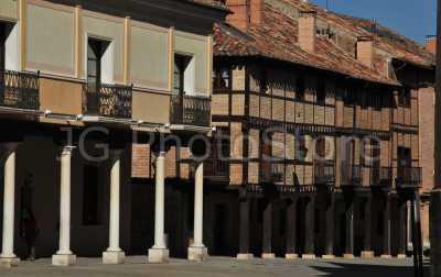 Casas típicas castellanas con soportales en el Burgo de Osma.